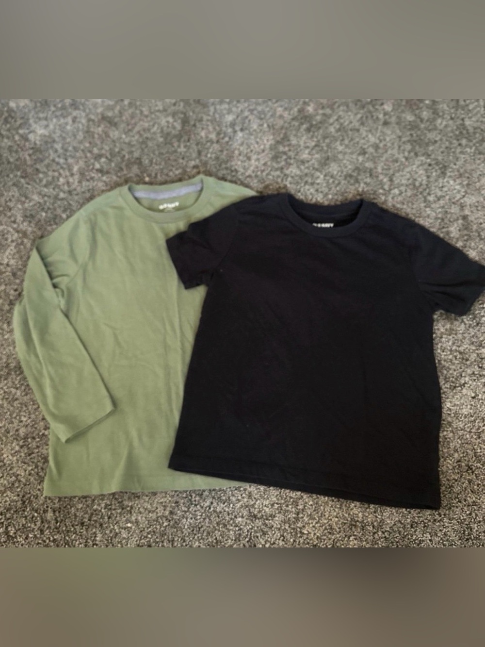 Boys Old Navy Bundle Tops Size Small 0363